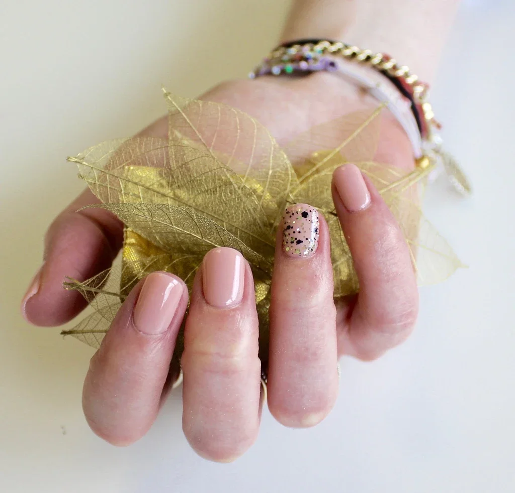Gemini Nail Polish 14ml - nr.210 Spun Out Of Dreams Kr.135
