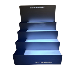 Saint Minerals stort Makeupdisplay med LED lys - TOMT