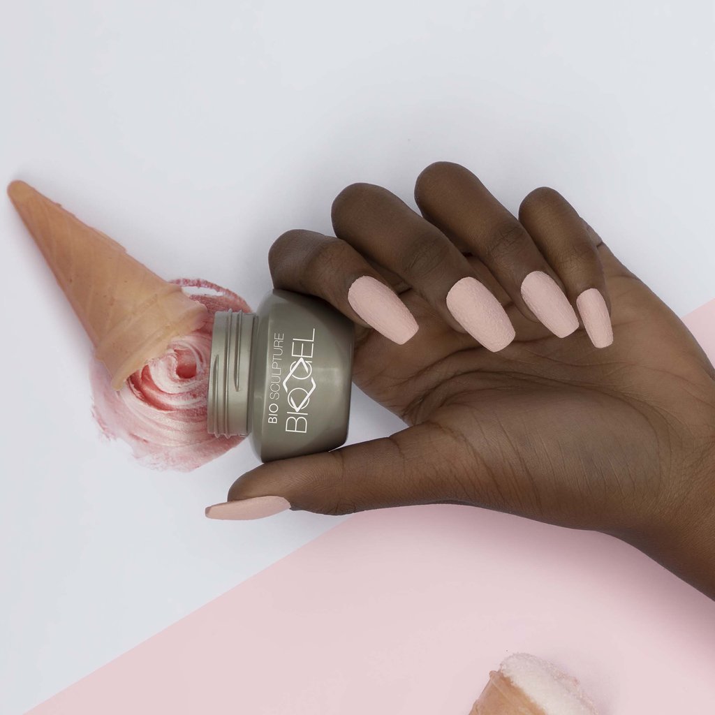Gel nr. 240 - Marshmellow Crunch UDGR 20 % rabat