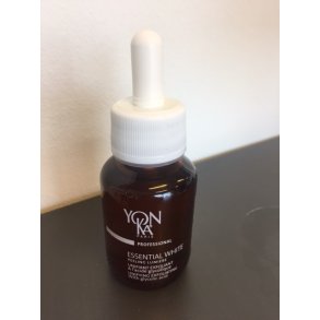 YONKA Peeling Lumiere Essential White 60ml. KLINIK